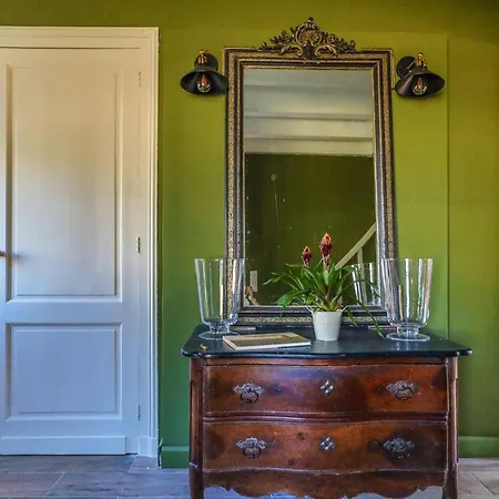Traditional In The Heart Of Forest بيت للعطل Trensacq